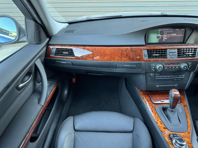 ALPINA B3 TOURING 2009 Image 31