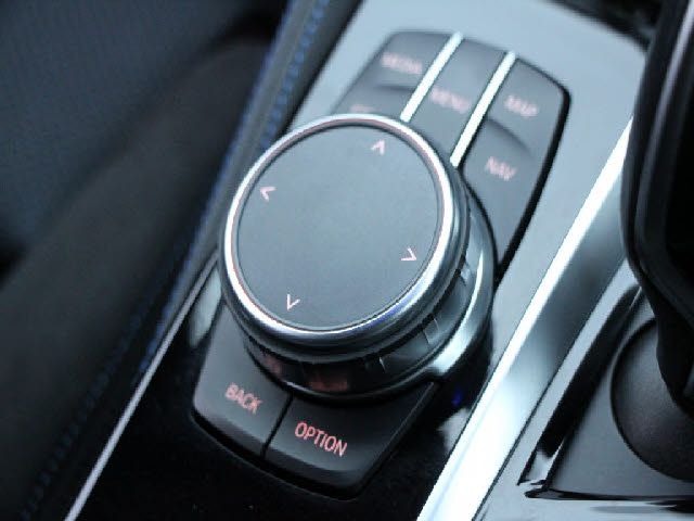 BMW 5SERIES TOURING 2019 Image 31