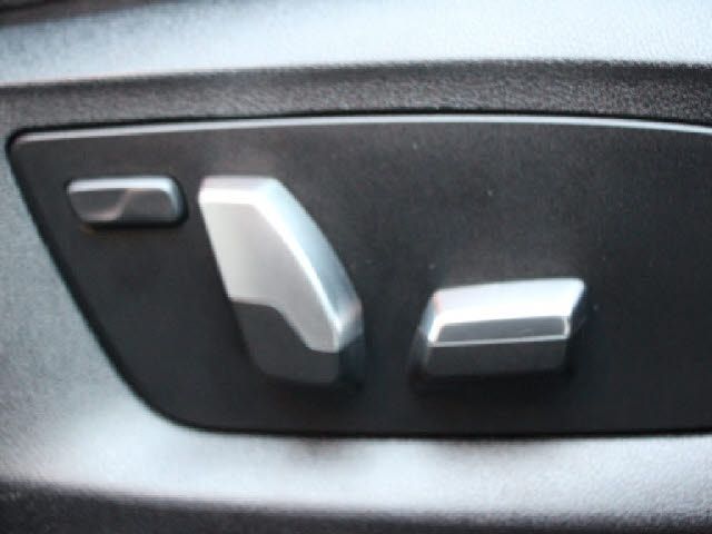 BMW 5SERIES TOURING 2019 Image 31