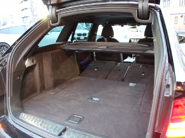 BMW 5SERIES TOURING 2019 Image 31