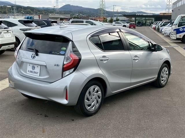 TOYOTA AQUA 2018 Image 31