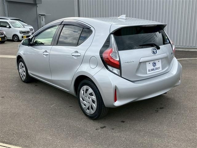 TOYOTA AQUA 2018 Image 31