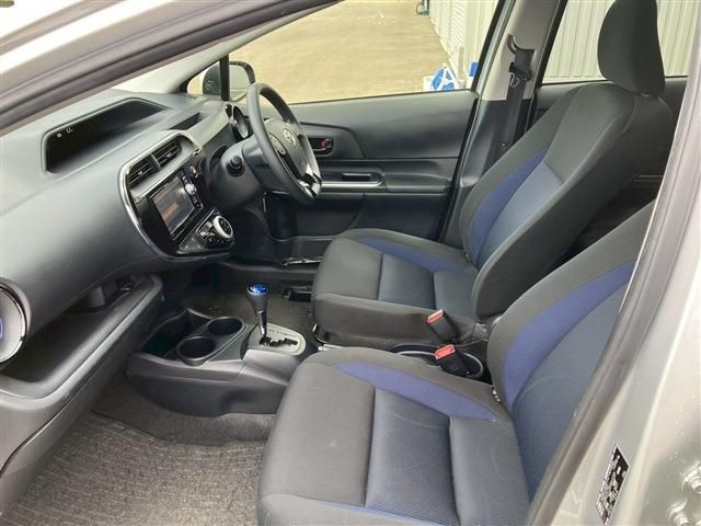 TOYOTA AQUA 2018 Image 31