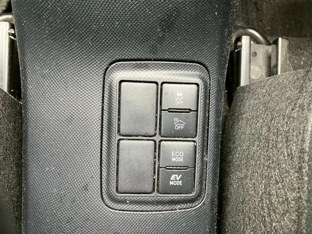 TOYOTA AQUA 2018 Image 31