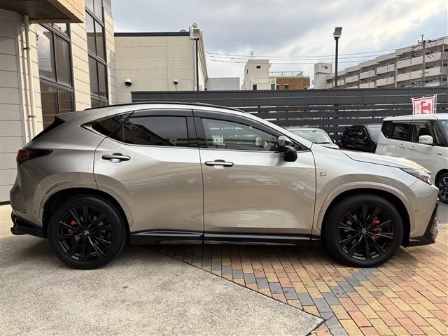 TOYOTA LEXUS NX350H 2021 Image 31