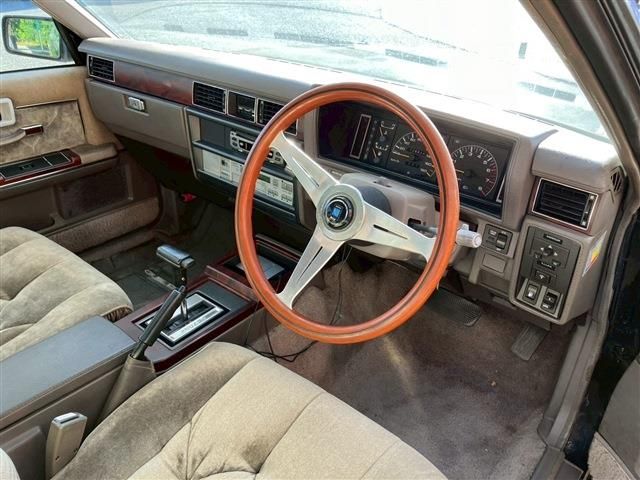 NISSAN GLORIA HARDTOP 1983 Image 31