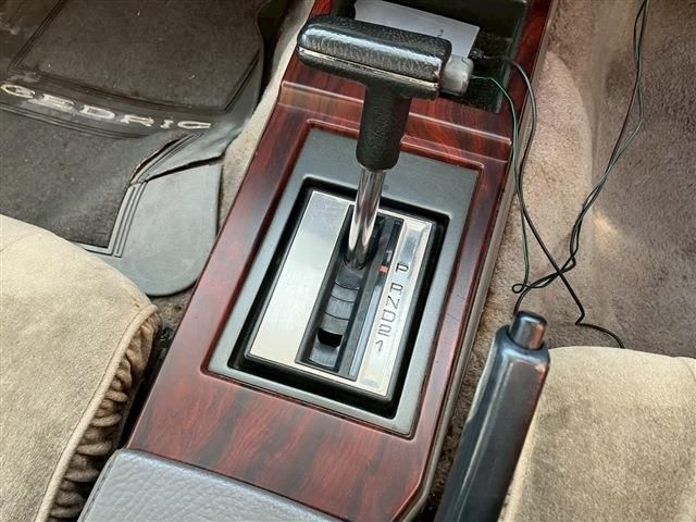 NISSAN GLORIA HARDTOP 1983 Image 31