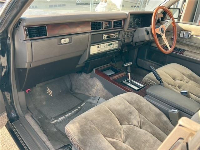 NISSAN GLORIA HARDTOP 1983 Image 31