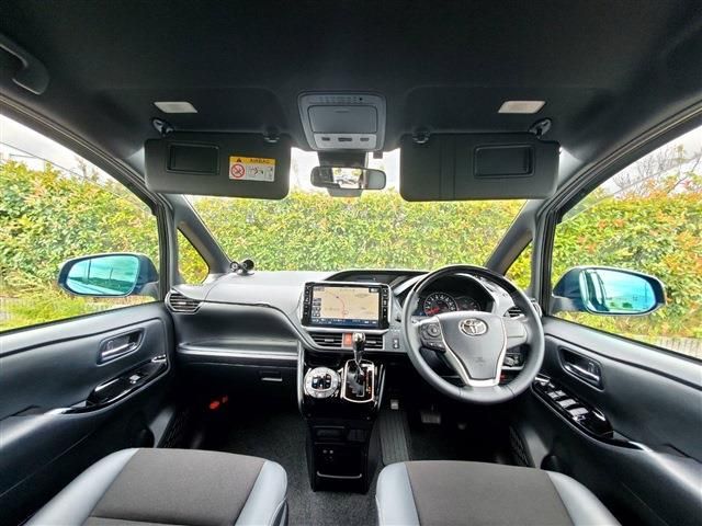 TOYOTA NOAH 2021 Image 31