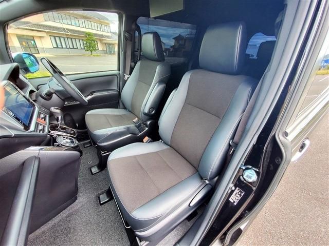 TOYOTA NOAH 2021 Image 31