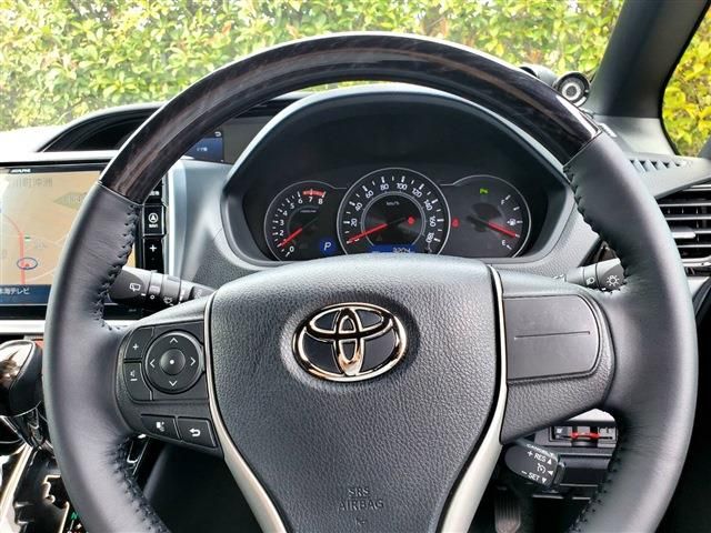 TOYOTA NOAH 2021 Image 31