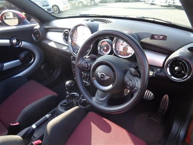 BMW MINI COOPER ROAD 2013 Image 31