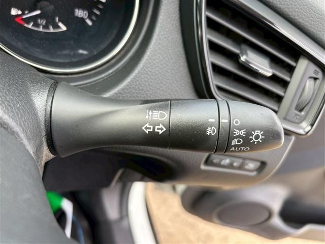 NISSAN X-TRAIL HYBRID 2WD 2018 Image 31