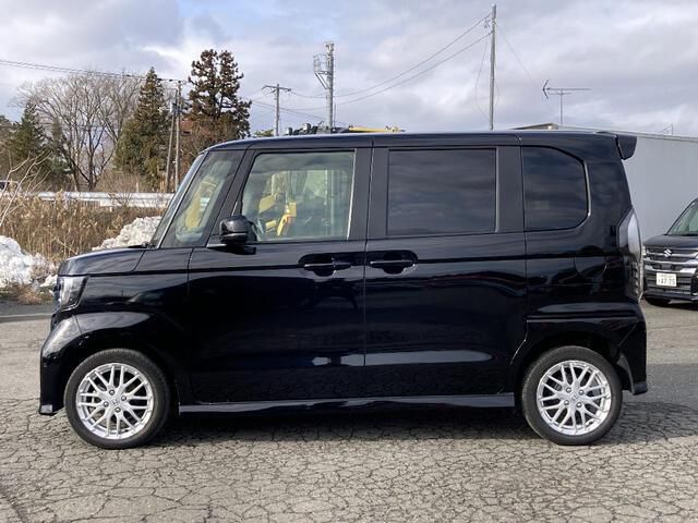 HONDA N BOX CUSTOM 4WD 2022 Image 31