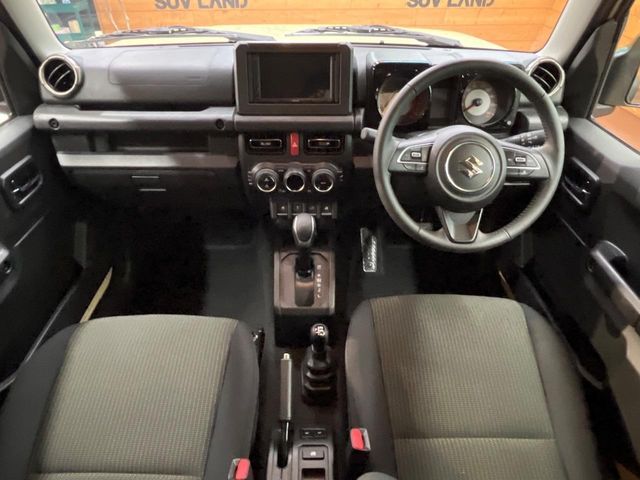 SUZUKI JIMNY NOMADE 2025 Image 31