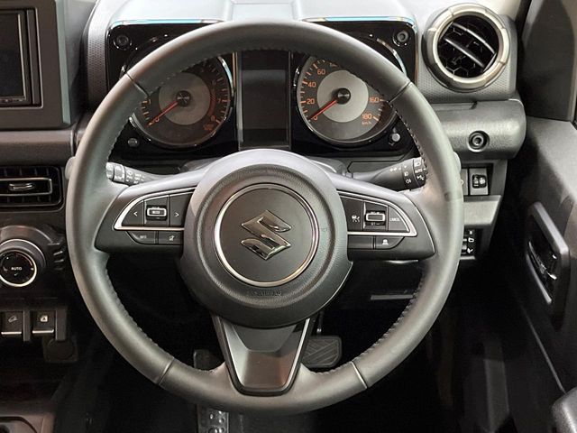 SUZUKI JIMNY NOMADE 2025 Image 31