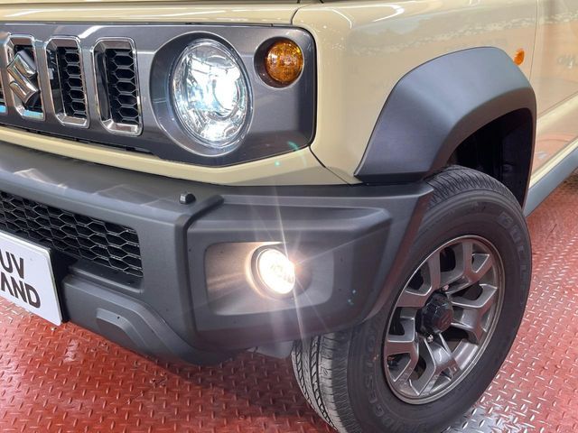 SUZUKI JIMNY NOMADE 2025 Image 31
