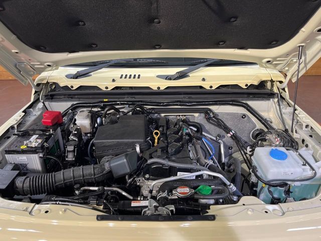 SUZUKI JIMNY NOMADE 2025 Image 31