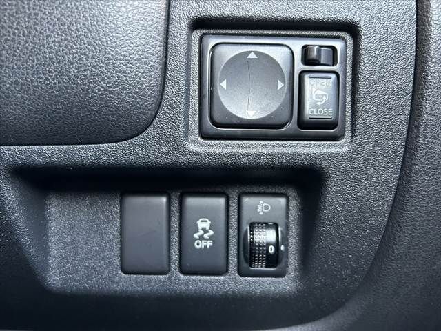 NISSAN MARCH 2015 Image 31