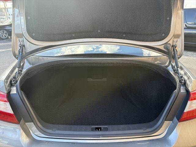 NISSAN FUGA 2010 Image 31