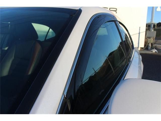 TOYOTA LEXUS IS300H 2017 Image 31