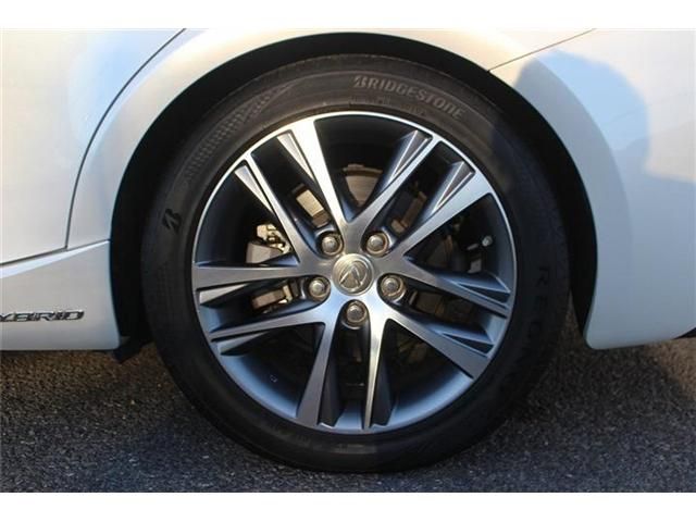 TOYOTA LEXUS IS300H 2017 Image 31