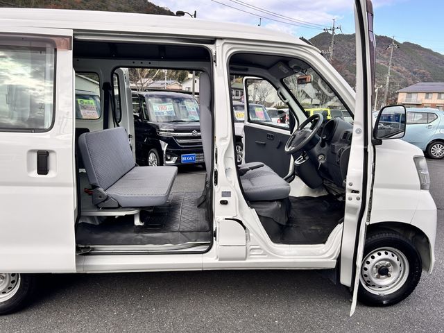 DAIHATSU HIJET CARGO 2017 Image 31