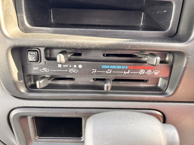 DAIHATSU HIJET CARGO 2017 Image 31