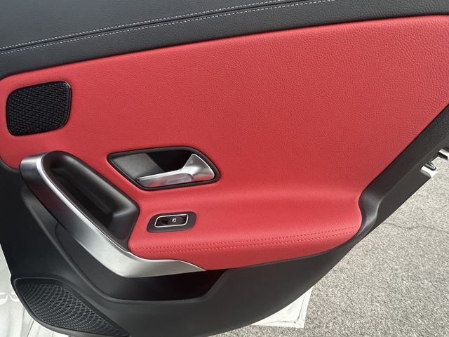 MERCEDES BENZ MERCEDES AMG A CLASS 2021 Image 31