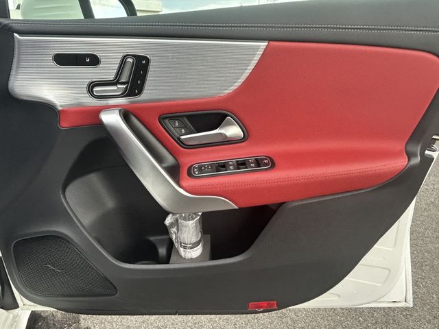 MERCEDES BENZ MERCEDES AMG A CLASS 2021 Image 31