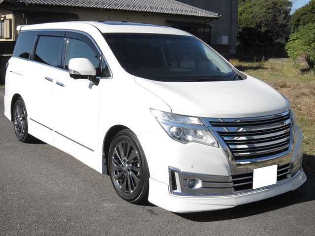 NISSAN ELGRAND 2014 Image 31