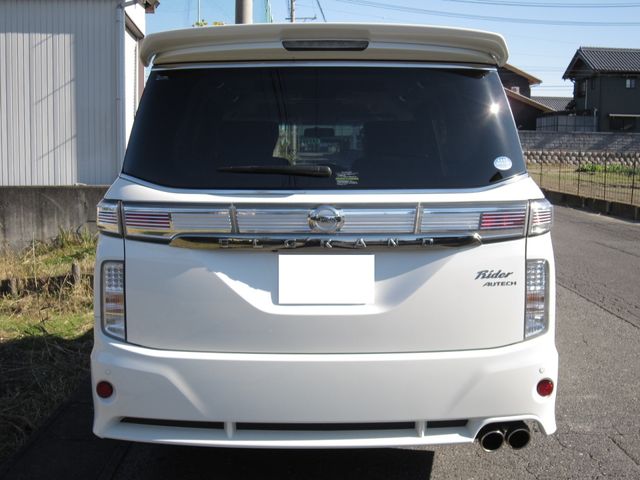 NISSAN ELGRAND 2014 Image 31