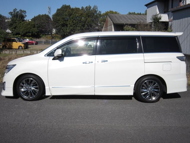 NISSAN ELGRAND 2014 Image 31