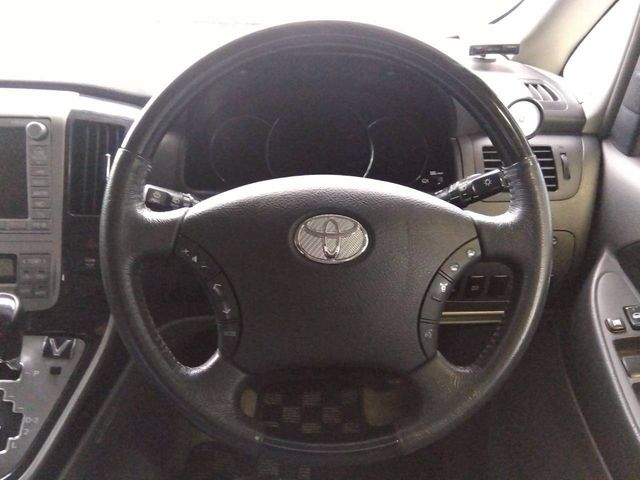 TOYOTA ALPHARD V 2005 Image 31