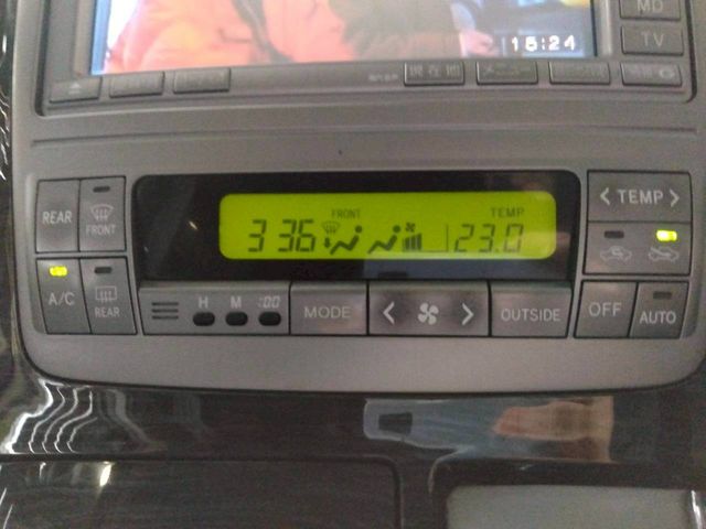 TOYOTA ALPHARD V 2005 Image 31