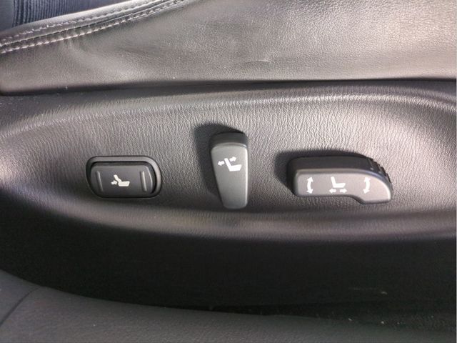 NISSAN FUGA HYBRID 2012 Image 31