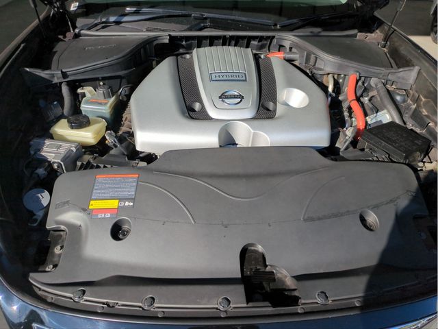 NISSAN FUGA HYBRID 2012 Image 31