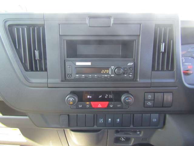 MAZDA TITAN 2025 Image 31