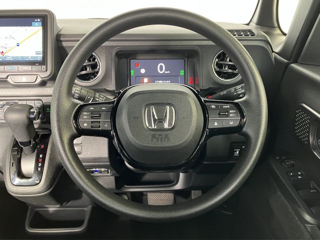 HONDA N BOX CUSTOM 2023 Image 31