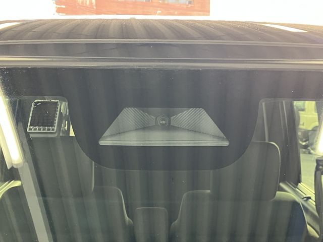 HONDA N BOX CUSTOM 2023 Image 31