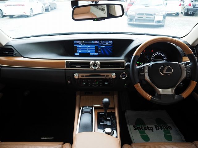 TOYOTA LEXUS GS450H 2012 Image 31