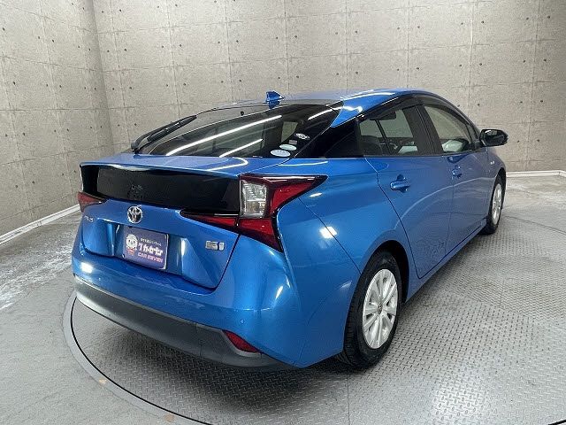 TOYOTA PRIUS 2019 Image 31