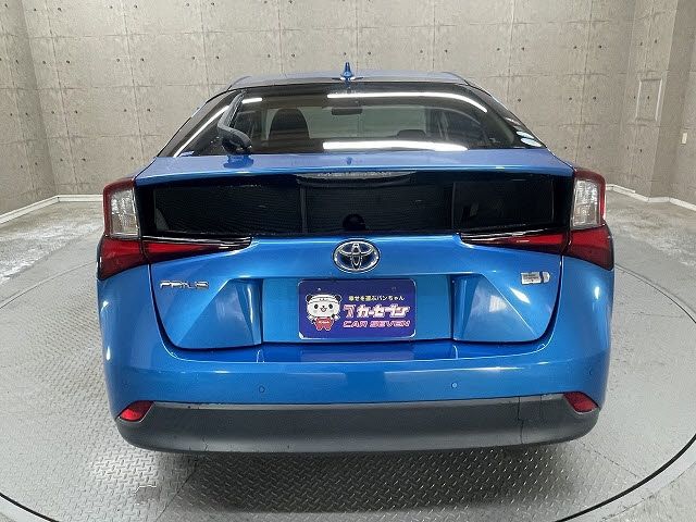 TOYOTA PRIUS 2019 Image 31