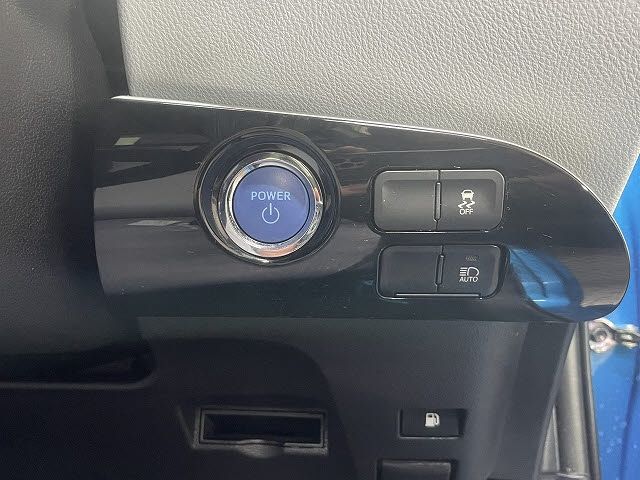 TOYOTA PRIUS 2019 Image 31