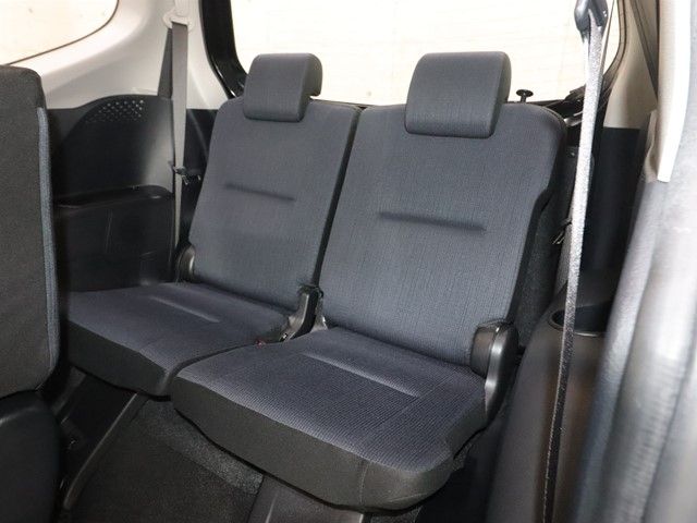 TOYOTA SIENTA 2016 Image 31