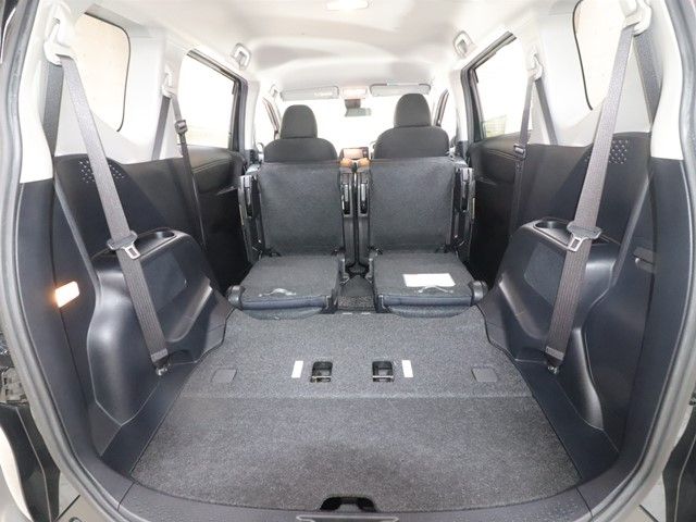 TOYOTA SIENTA 2016 Image 31