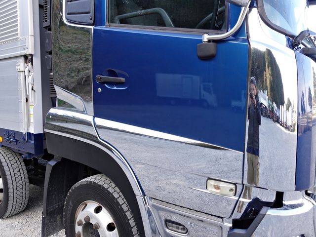 NISSAN DIESEL QUON 2018 Image 31