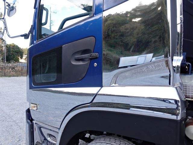 NISSAN DIESEL QUON 2018 Image 31