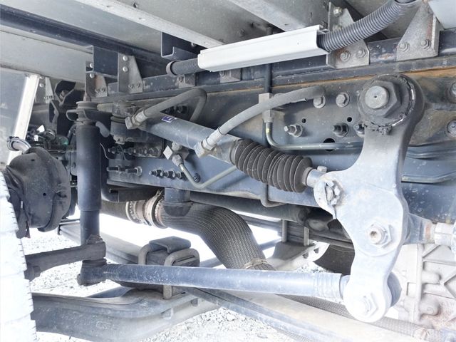 NISSAN DIESEL QUON 2018 Image 31