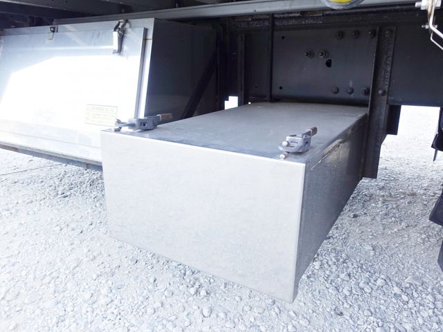 NISSAN DIESEL QUON 2018 Image 31